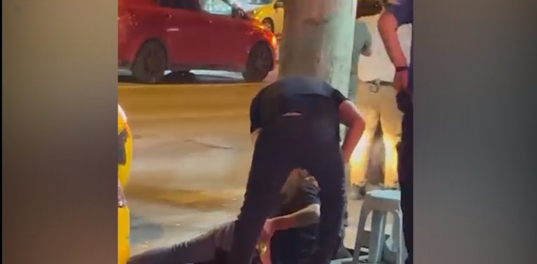 Taksi Durağında Silahlı Kavga: Taksi Şoförü Yaralandı