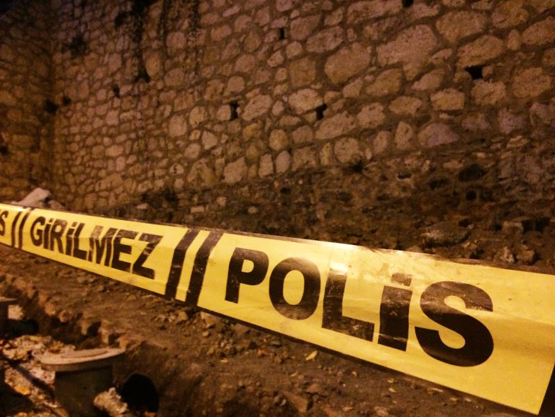 Başından vurulmuş halde bulundu
