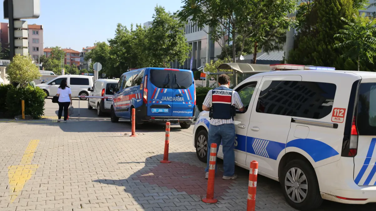 Denizli’de uyuşturucu operasyonu: Baro Başkanı dahil 12 avukat gözaltında