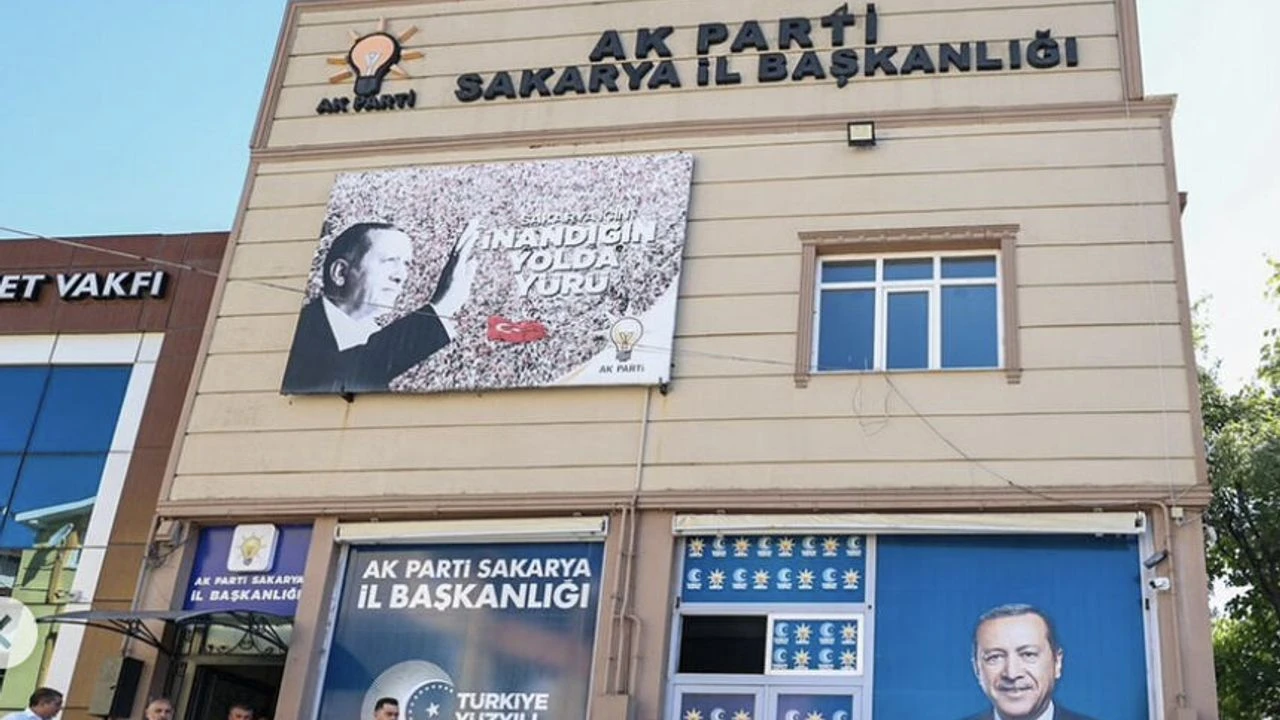 AK Parti Sakarya İl Yürütme Kurulu yenilendi