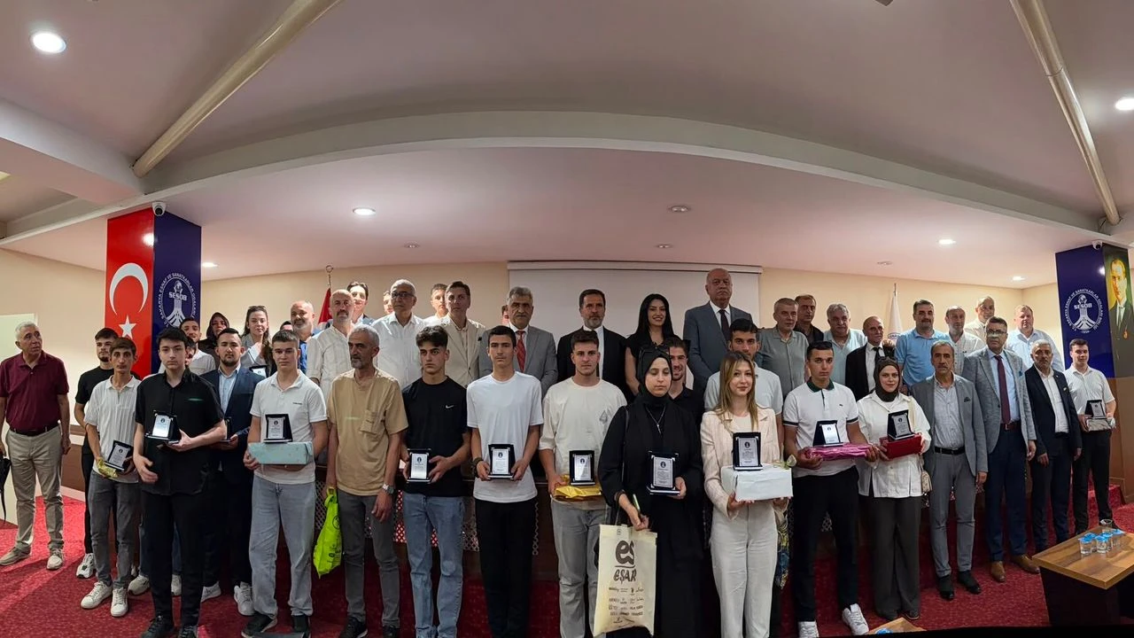 Geleceğin Ustaları SESOB Tarafından Ödüllendirildi