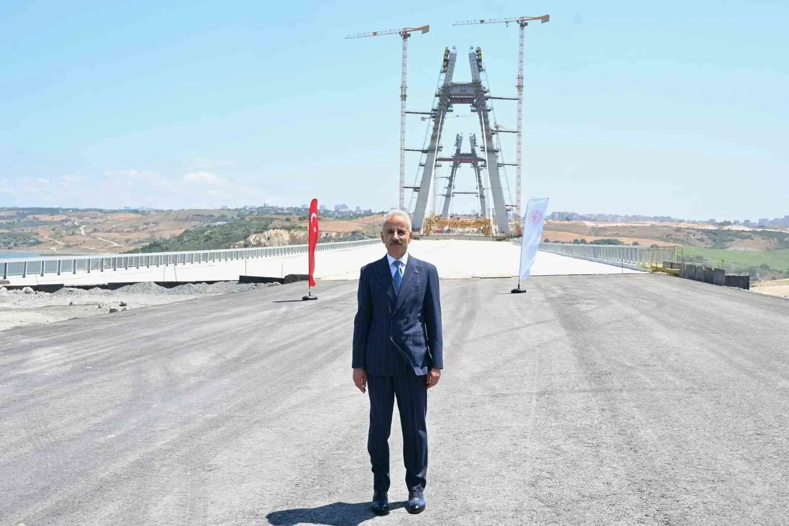 Kuzey Marmara Otoyolu tamamlandı! Bakan Uraloğlu'ndan Sakarya için deprem vurgusu