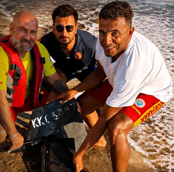 Karasu sahilinde gizemli askeri parça bulundu