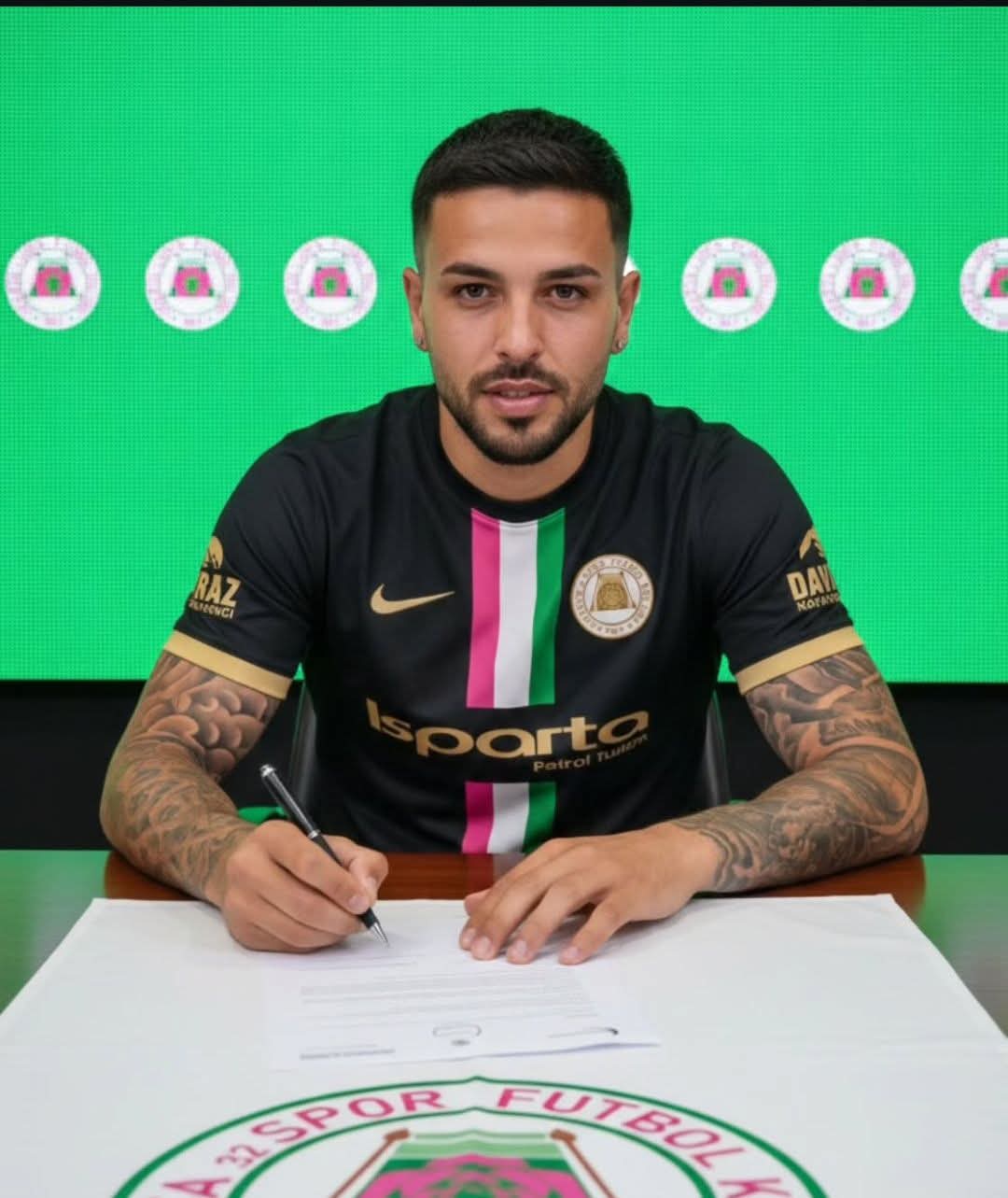 Uğur Can Sakaryaspor yolunda 