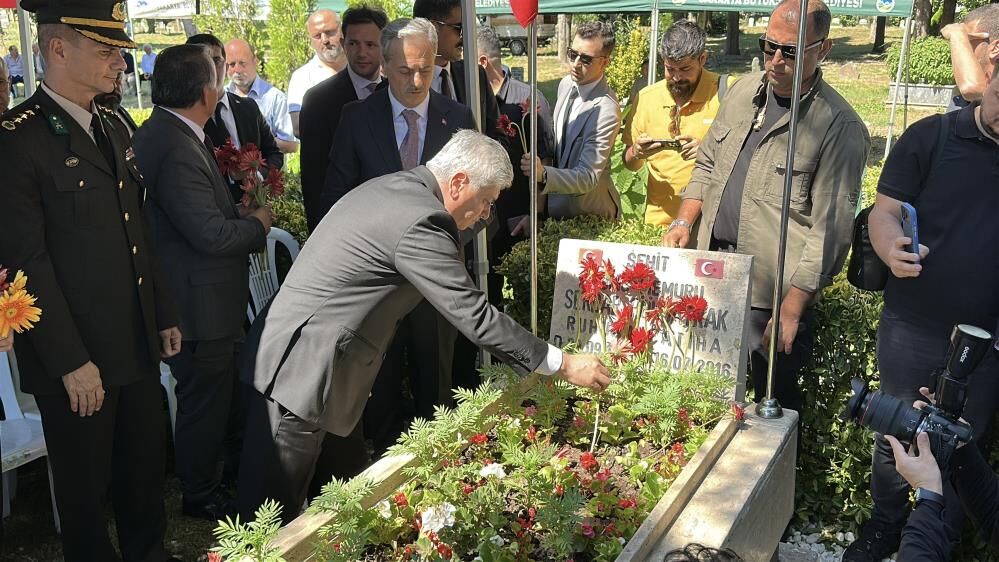 15 Temmuz şehidi Serdar Gökbayrak, şehadetinin 10. yılında dualarla anıldı