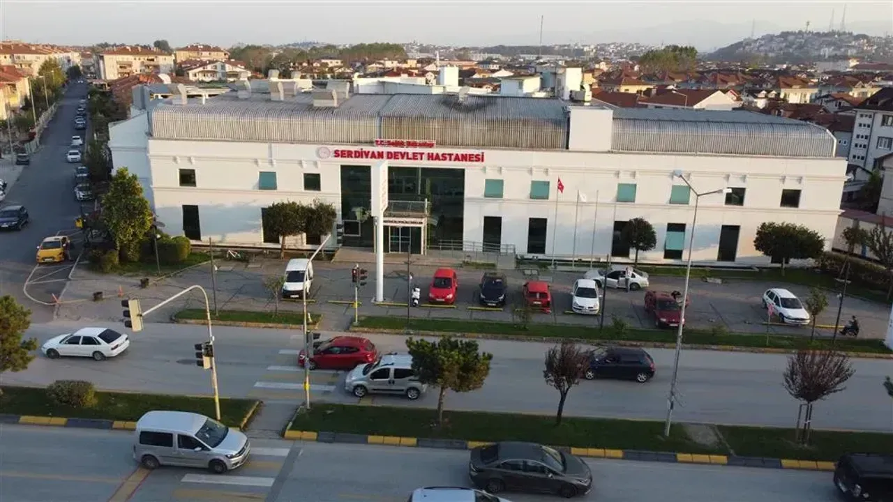 Serdivan Devlet Hastanesi'nde doğrudan temin incelemesi: 8 personele disiplin cezası