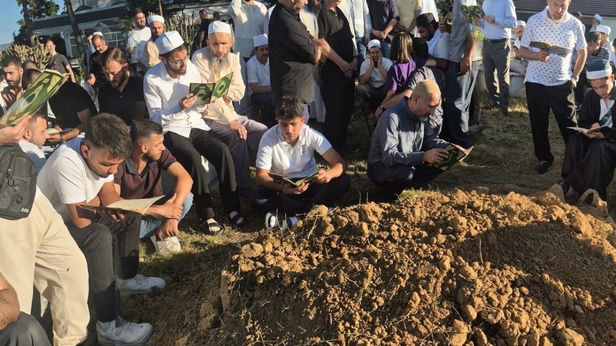 Yuşa'nın mezarı başında dualar yükseliyor