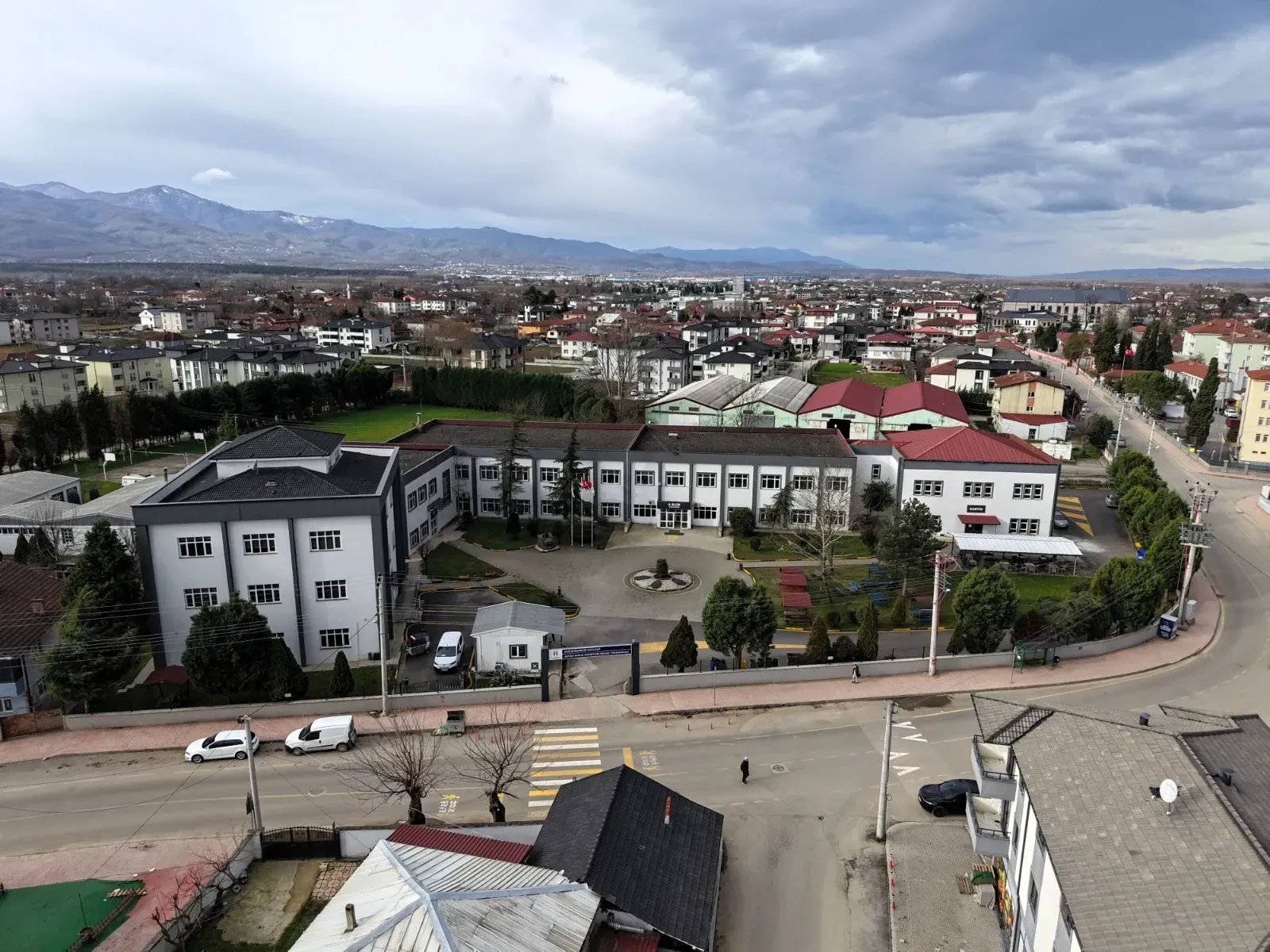SUBÜ'den 3 yeni program müjdesi! İlk kez öğrenci alacak