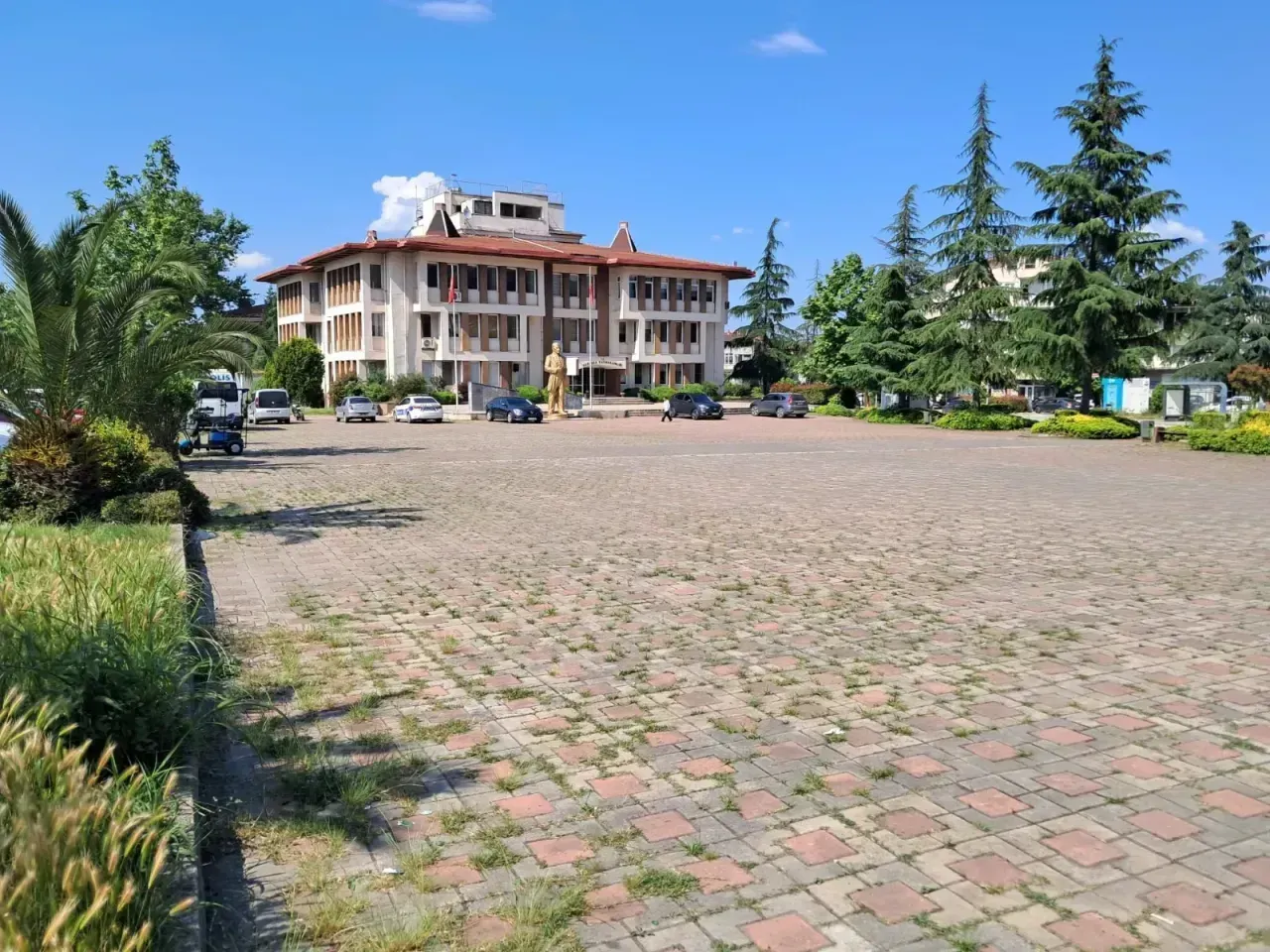 İki ilçeye yeni meydan yapılacak