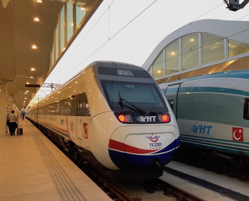 Sakarya’dan YHT ile seyahat edecekler dikkat! Bilet fiyatlarına zam geldi