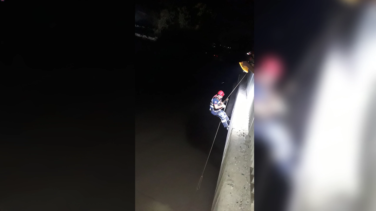 Sakarya Nehri'nde Emirhan'ı arama çalışmaları sürüyor