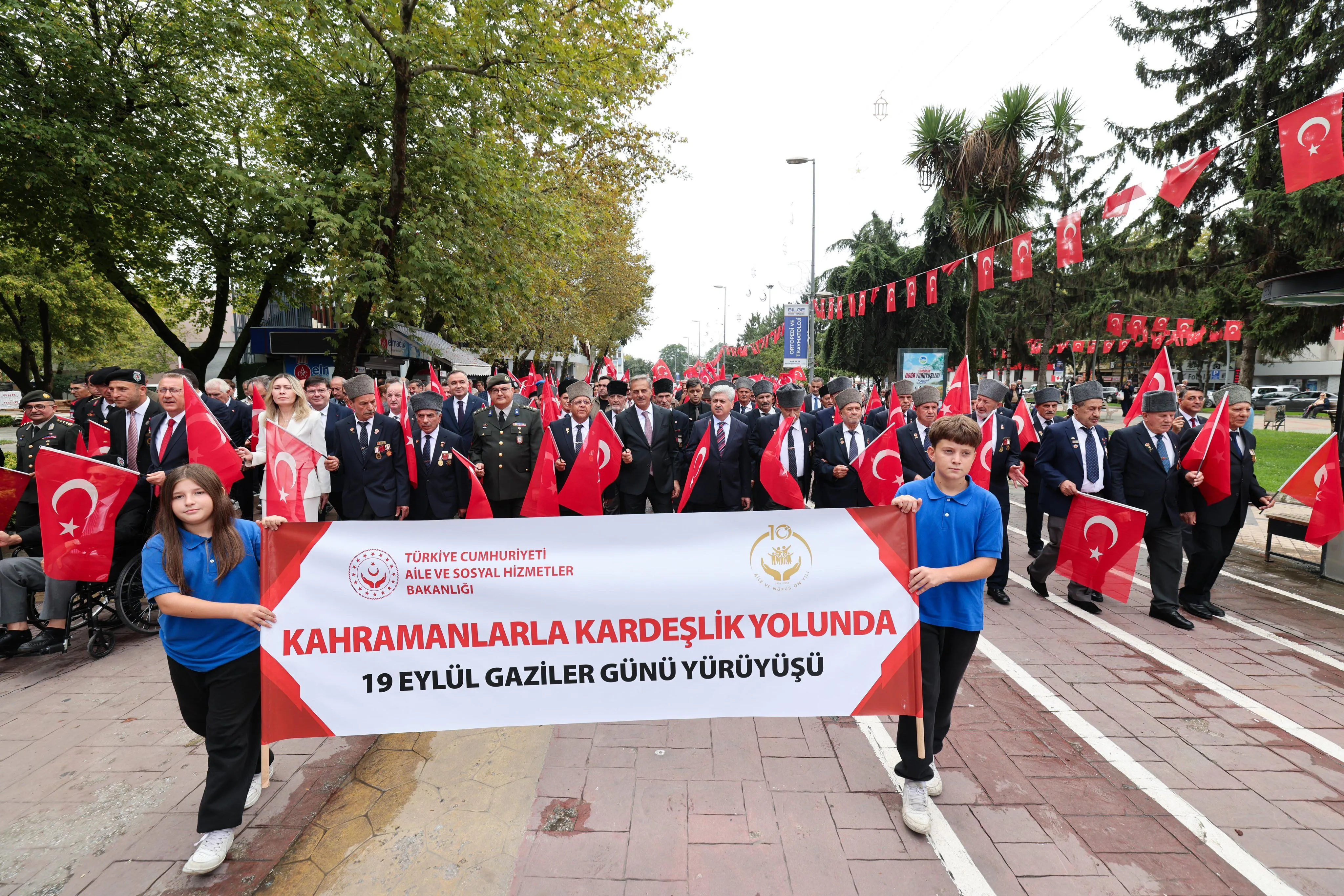 Sakarya’da Gaziler Günü’ne özel yürüyüş