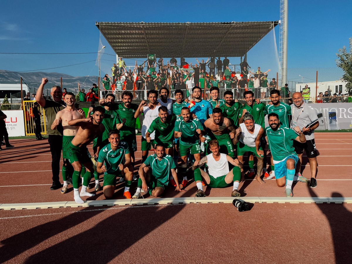Sakaryaspor’da liderlik coşkusu