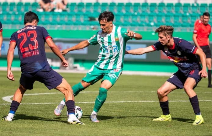 Sakaryalı Yasin Mankan Avusturya’da parlıyor: Hayali Sakaryaspor forması