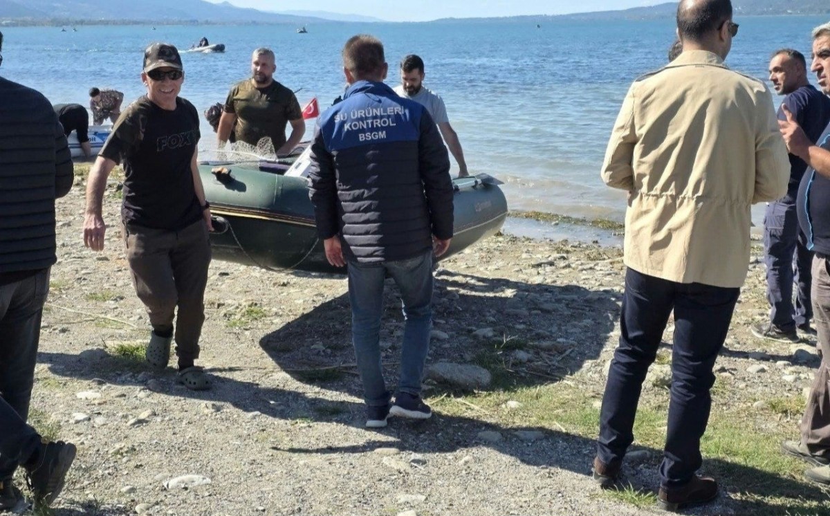 Sapanca Gölü’nde turna balığı yarışı: 65 balık yakalandı