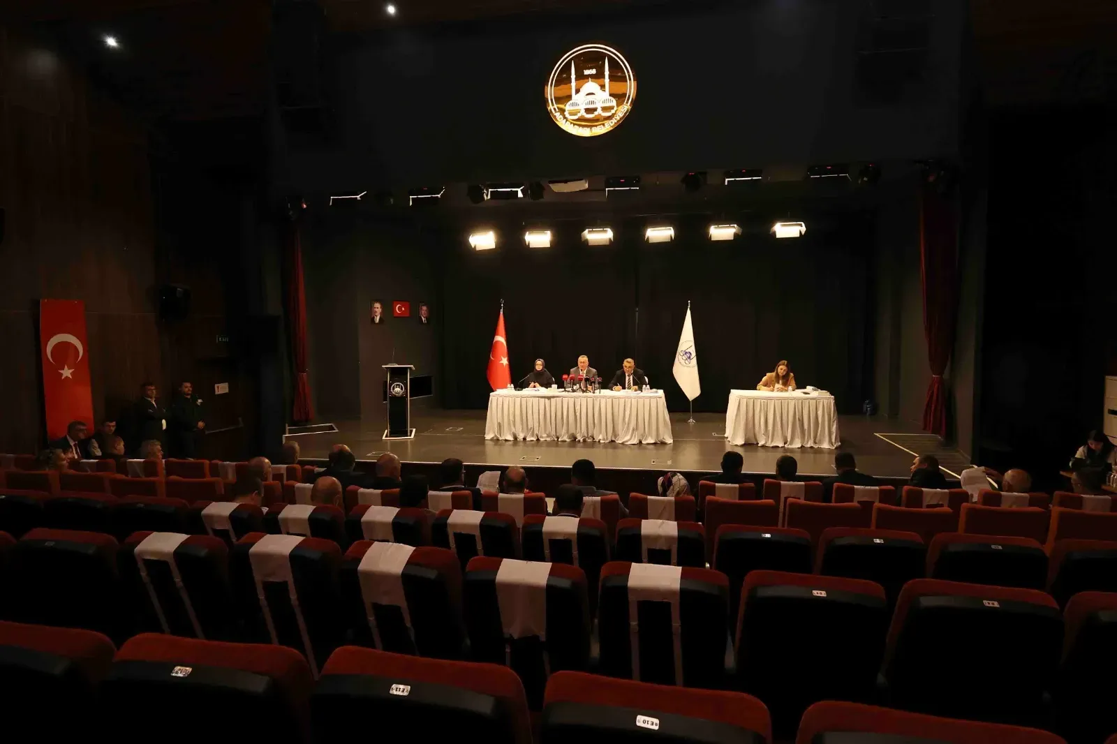 Adapazarı Meclisi’nde yatırım ve sosyal hizmetler gündemi