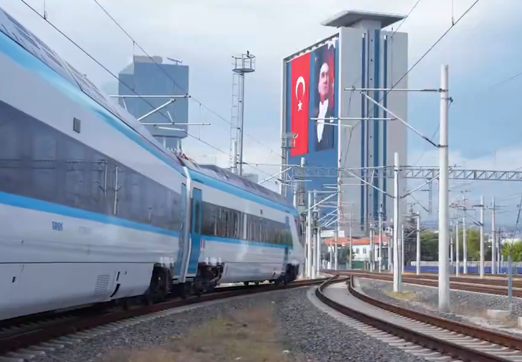 Milli hızlı trende kritik eşik aşıldı!
