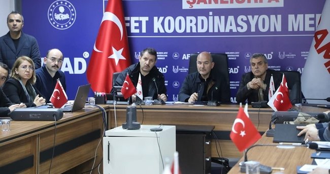 Bakanı Soylu, Şanlıurfa Güvenlik ve Acil Durumlar Koordinasyon Merkezi'nde açıklamalarda bulundu.