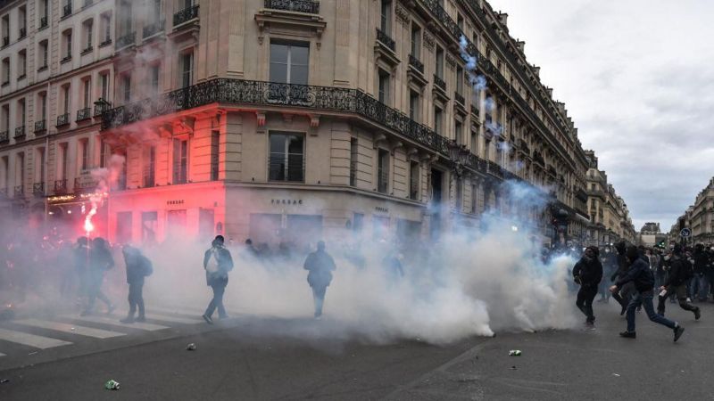 Fransa'da Emeklilik Protestoları Devam Ediyor!