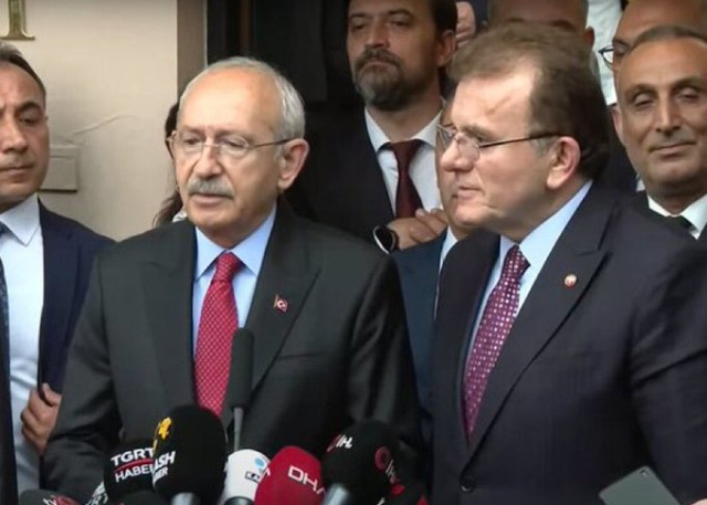 Adalet Partisi lideri Vecdet Öz: Seçimin 2. turunda Kılıçdaroğlu'na destek vereceğiz