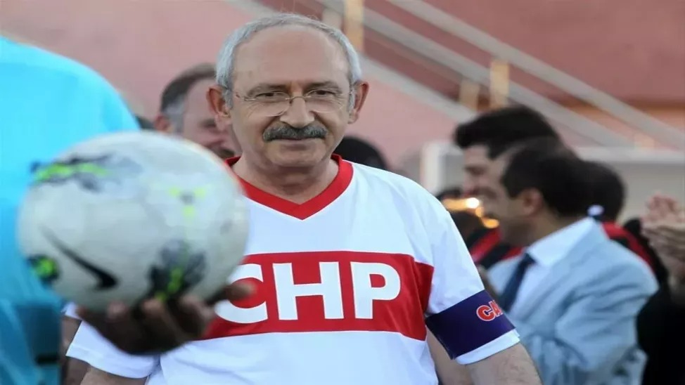 Kılıçdaroğlu'nun son seçim vaadi futbolseverlere: Maçlar artık şifresiz TRT'de yayınlanacak