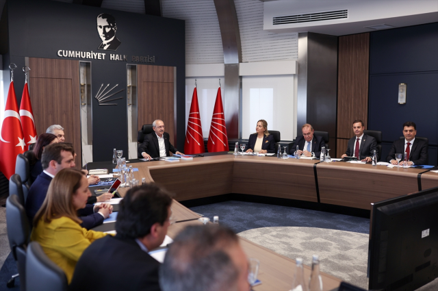 CHP Sözcüsü Faik Öztrak: Kongreler sürecinin bugün başlatılmasına karar verdik