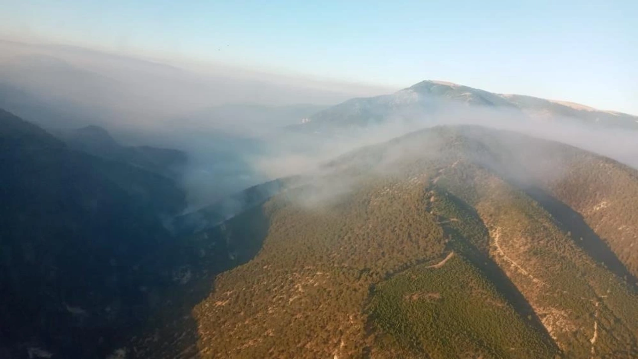 Sakarya'dan ekipler desteğe gitmişti... Bolu'daki orman yangını 45 saat sonra kontrol altına alındı