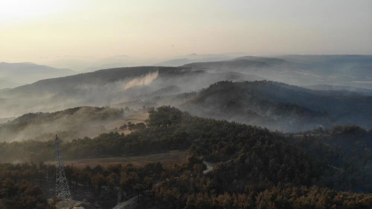 Çanakkale’de orman yangınının 3. gününde yanan alanlar böyle görüntülendi