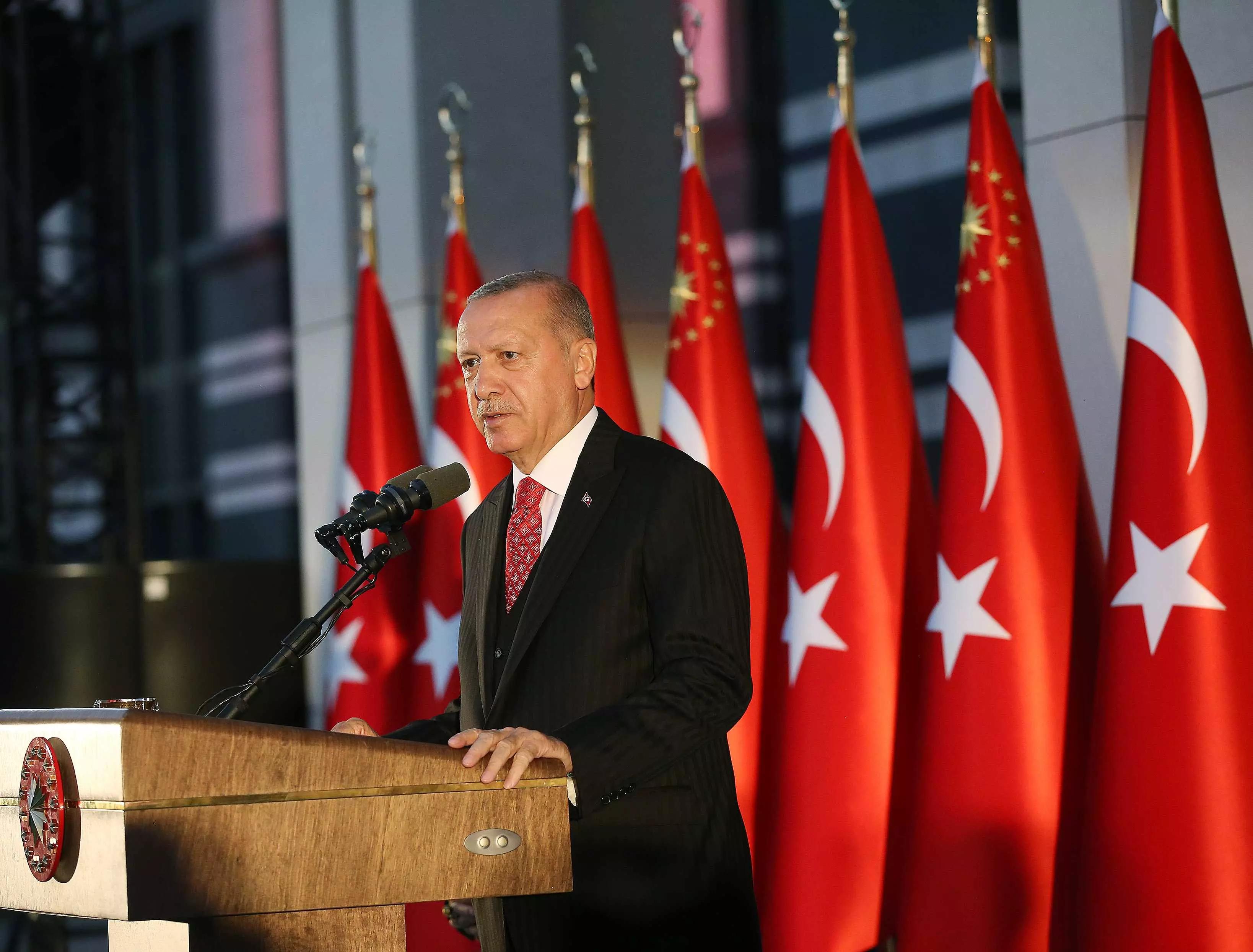 Devlet erkanı Ata'nın huzurunda! Cumhurbaşkanı Erdoğan'dan 'Çalışmaya devam' mesajı