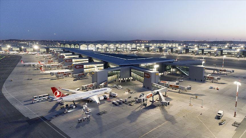 İsrail vatandaşları İstanbul Havalimanı'na geldi