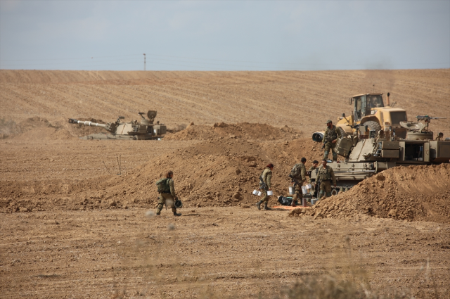İsrail Savunma Bakanı Yoav Gallant: Tam taarruza geçiyoruz