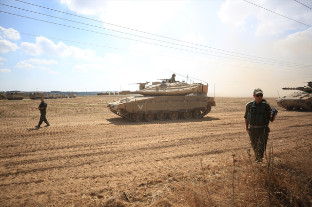 İsrail'den Gazze'de rehine operasyonu! Baskınlara tank ve piyadeler de katılıyor