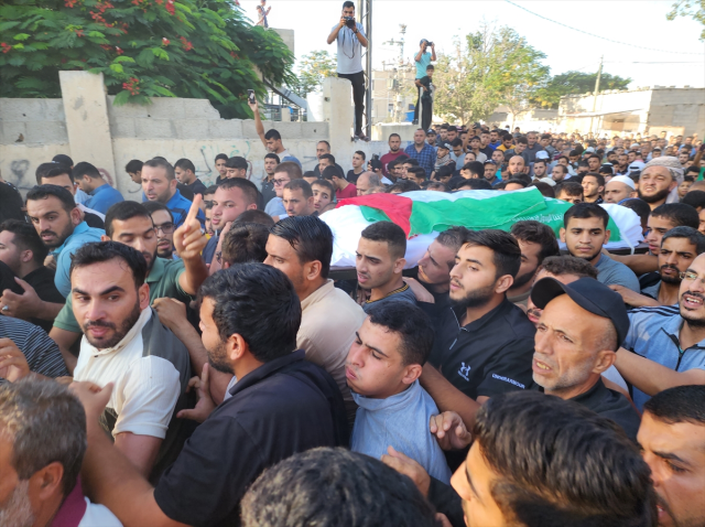 Nereye gitsen katliam! İsrail, Gazze'deki sivilleri gitmeleri için yönlendirdiği bölgeyi de bombaladı