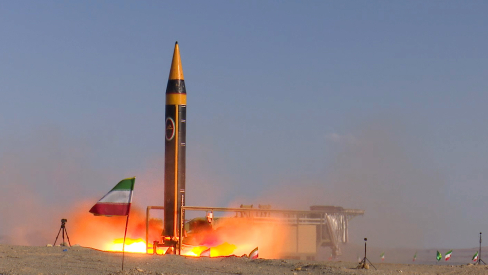 İran'a uygulanan balistik füze ambargosu sona erdi