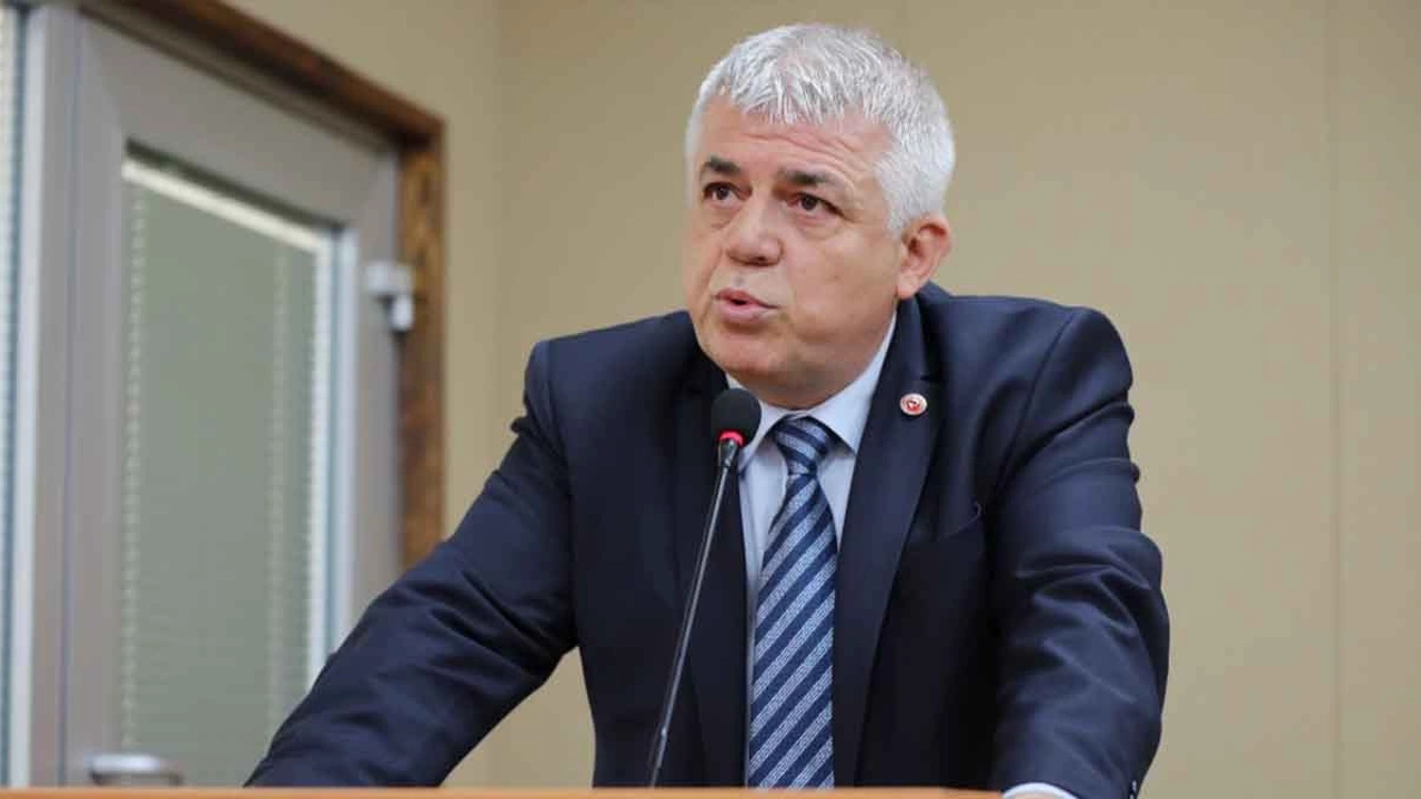 Erenler Belediye Başkanı Rahmi Şengül hastaneye kaldırıldı