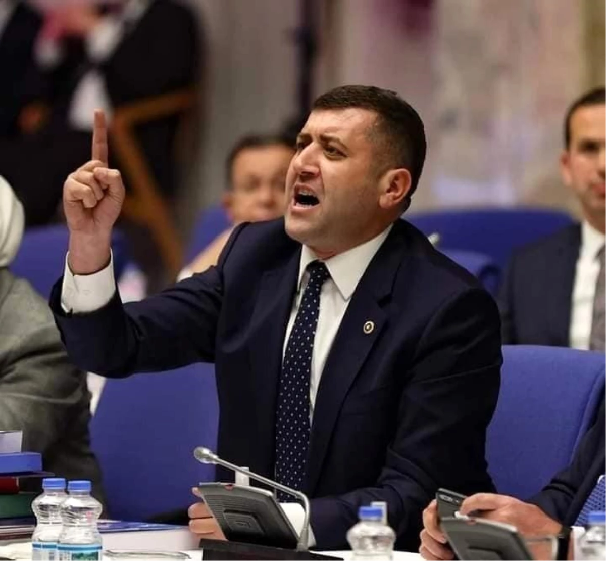 MHP Milletvekili Baki Ersoy, HDP'li Meral Danış Bektaş'a tepki gösterdi
