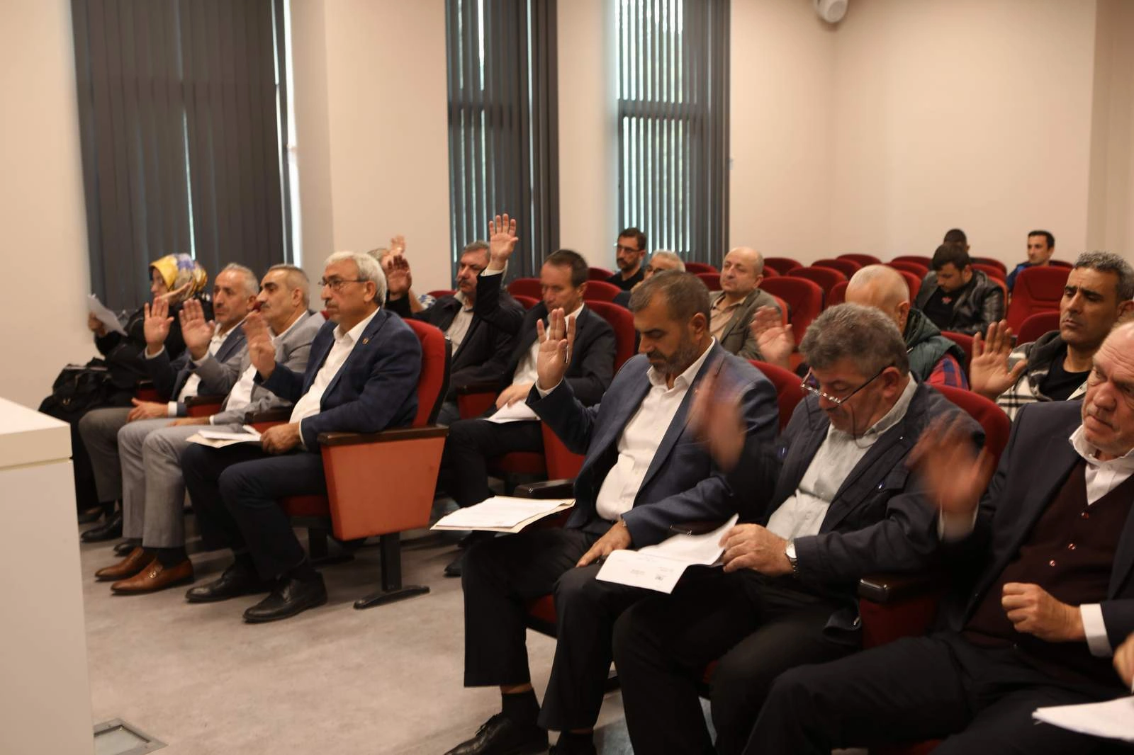 Arifiye Belediyesi Meclis Toplantısı'nda 6 gündem maddesi karara bağlandı