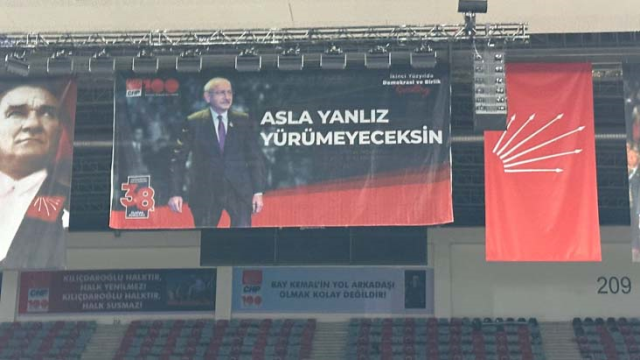 Kılıçdaroğlu'na destek için asılan pankarttaki yazım hatası dalga konusu oldu