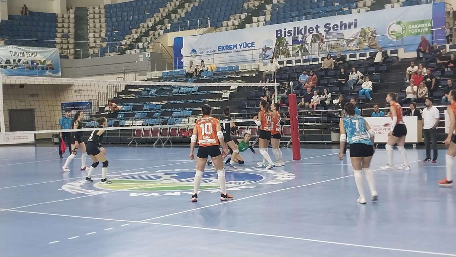 Sakarya Voleybol 3’te yaptı