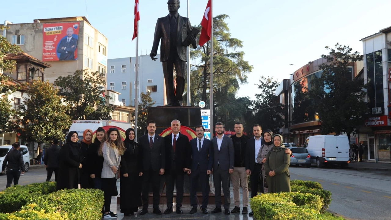 Atatürk vefatının 85. yıl dönümünde Hendek'te anıldı