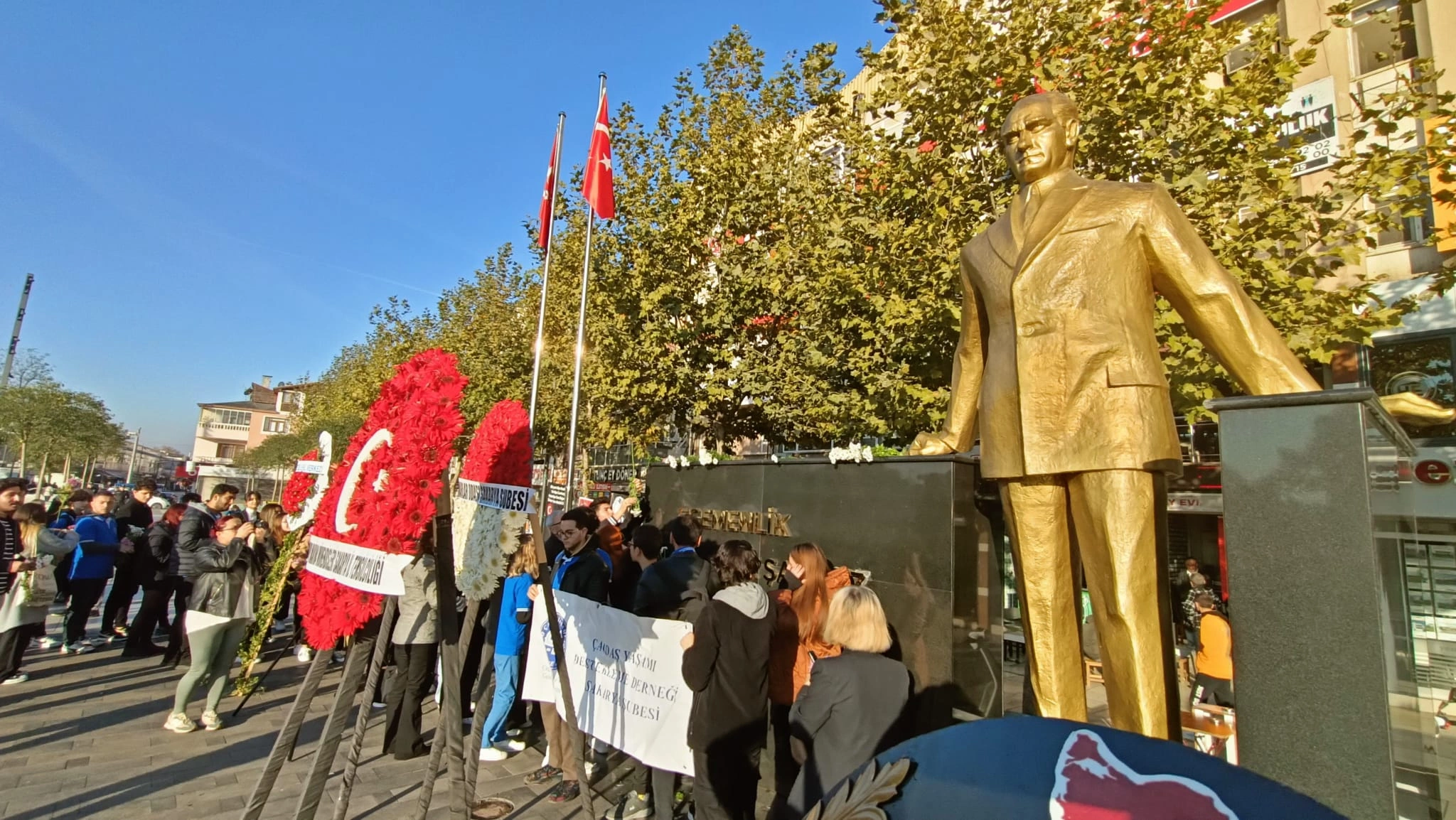 Bulvar'da 10 Kasım Atatürk'ü anma töreni