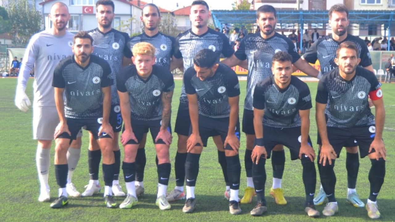 Karasuspor ile Hendekspor 1-1 berabere kaldı