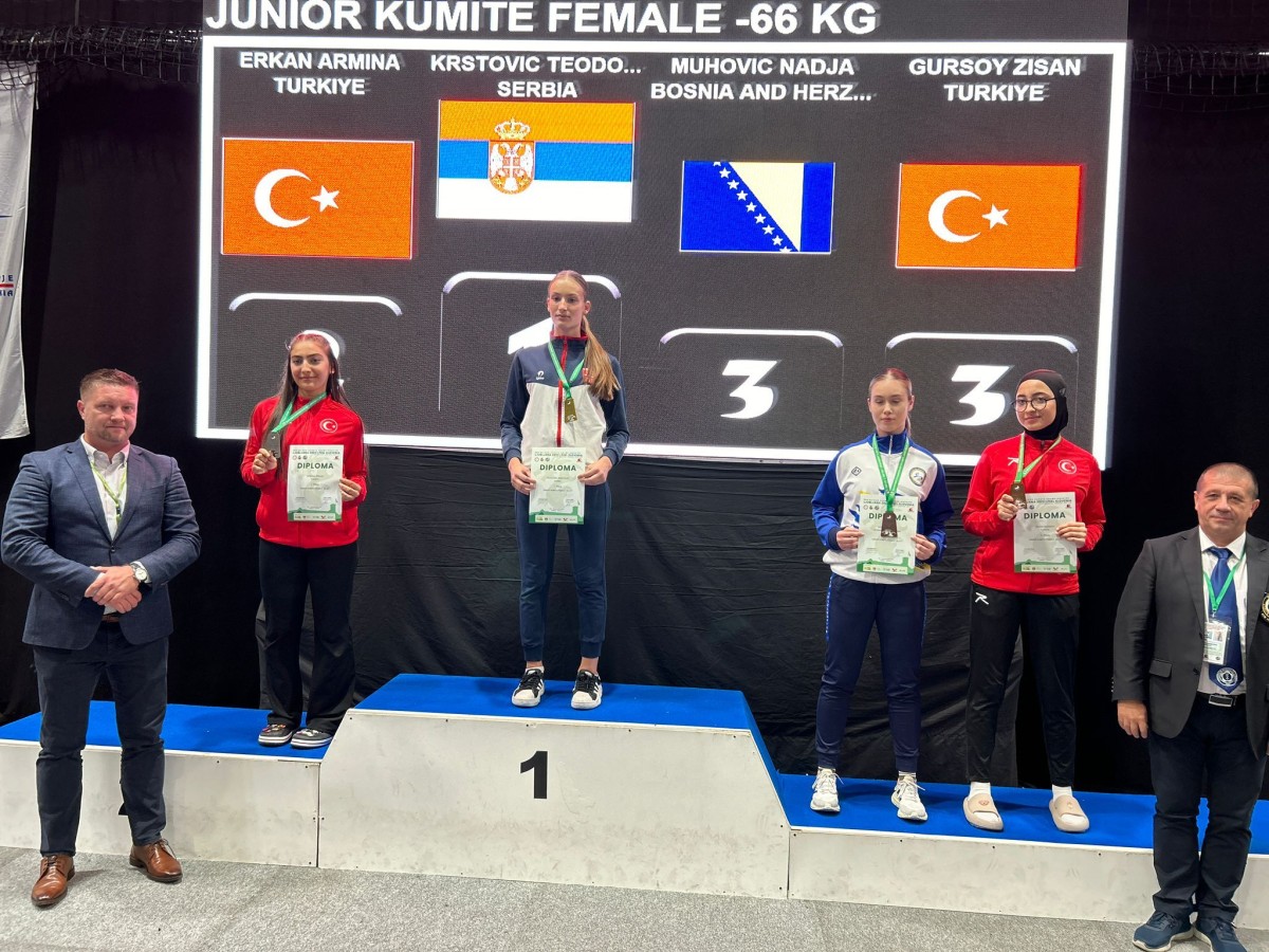 Balkan Karate Şampiyonası’nda Armina Erkan’dan gümüş madalya