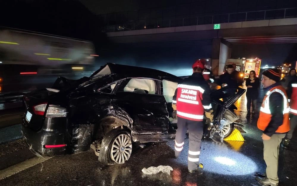 Anadolu Otoyolu'nda zincirleme kaza: 3 yaralı