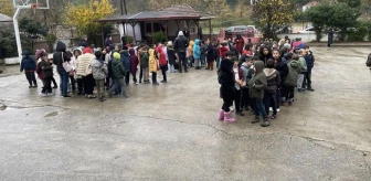 Korkutan deprem sonrası Yalova'da tüm okullar tatil edildi