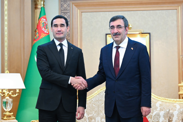 Türk müteahhitler, Türkmenistan'da bugüne kadar 51 milyar dolar değerinde proje üstlendi