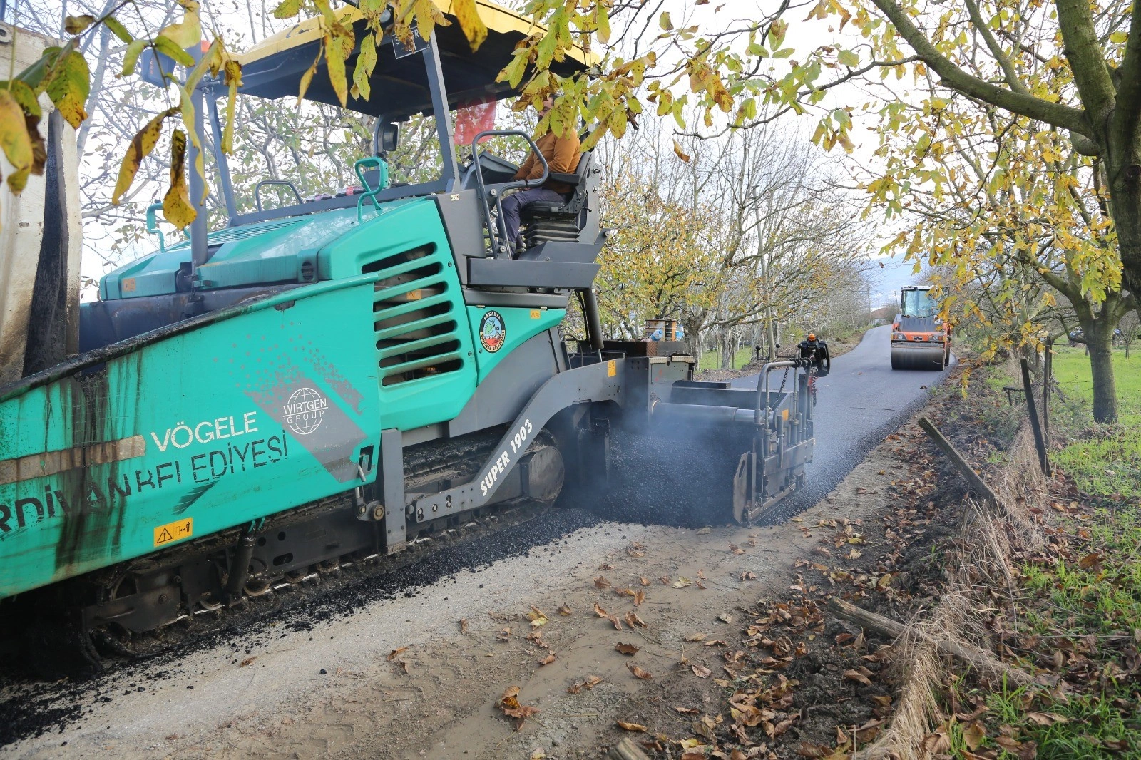 Serdivan'da asfalt çalışmaları hız kesmiyor