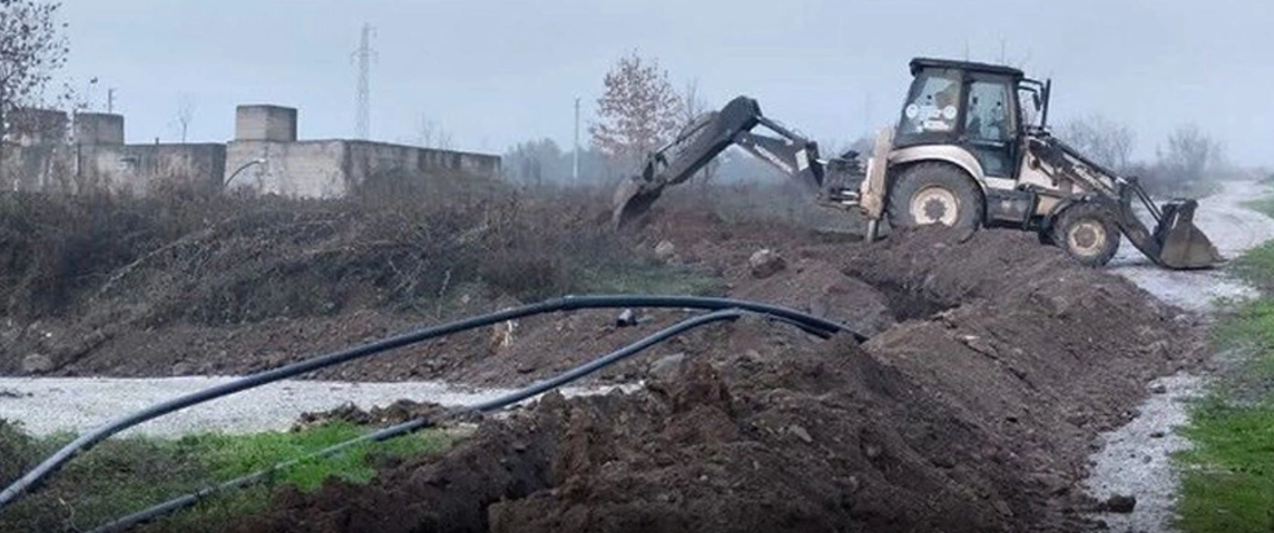 25 yıllık içme suyu hattı Büyükşehir Belediyesi'nin çalışmaları ile yenileniyor