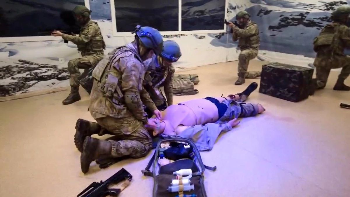 Milli Savunma Bakanlığı, Sıhhiye Simülasyon Merkezi'nde ileri teknoloji içeren tatbikat görüntülerini paylaştı