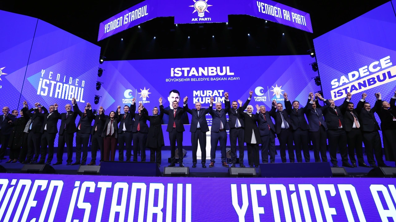 AKP'nin 26 il belediye başkan adayları Erdoğan tarafından açıklandı

